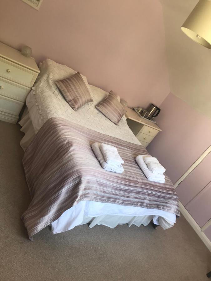 Healing Waters Sanctuary For Exclusive Private Hire And Self Catering Board, Vegetarian, Alcohol & Wifi Free Retreat In Glastonbury Eksteriør billede